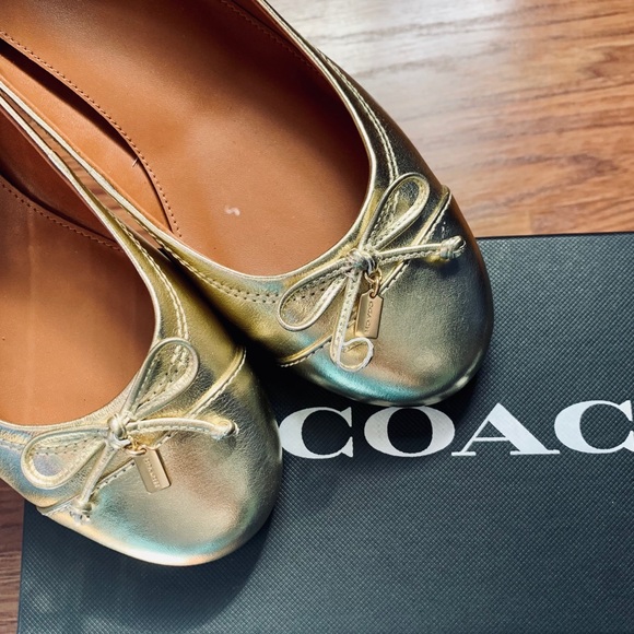 Coach Gold Tie Ballet Flats Sz 7 - Picture 4 of 4